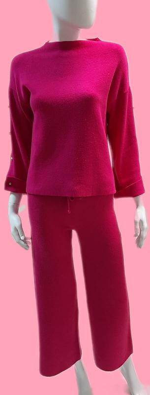 pantaloni maglia fucsia outfit quotidiano