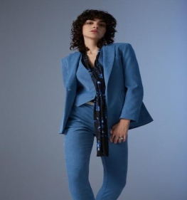 Blazer Donna In Velluto Azzurro O Panna Goa Goa 2